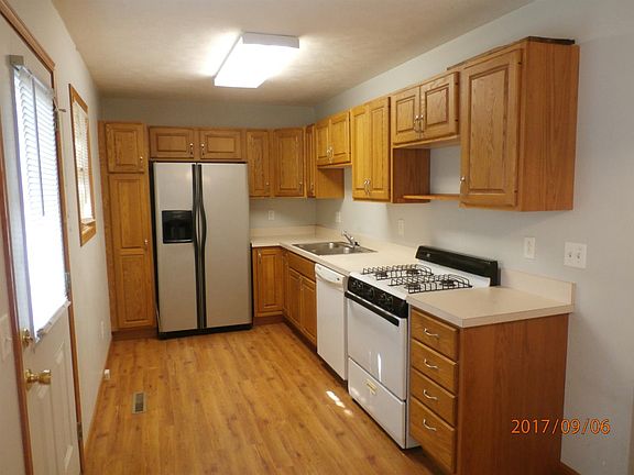 2nd image of 101 N Brown St