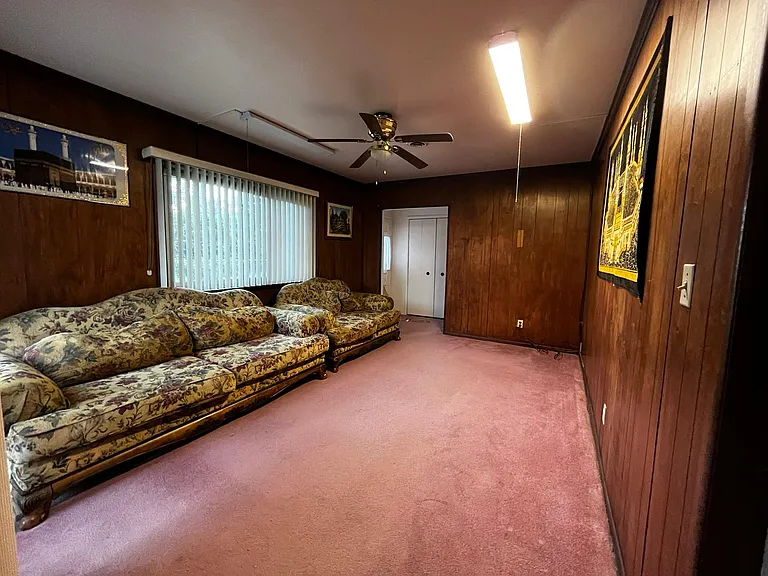 3126 Potomac Ave — Photo 4
