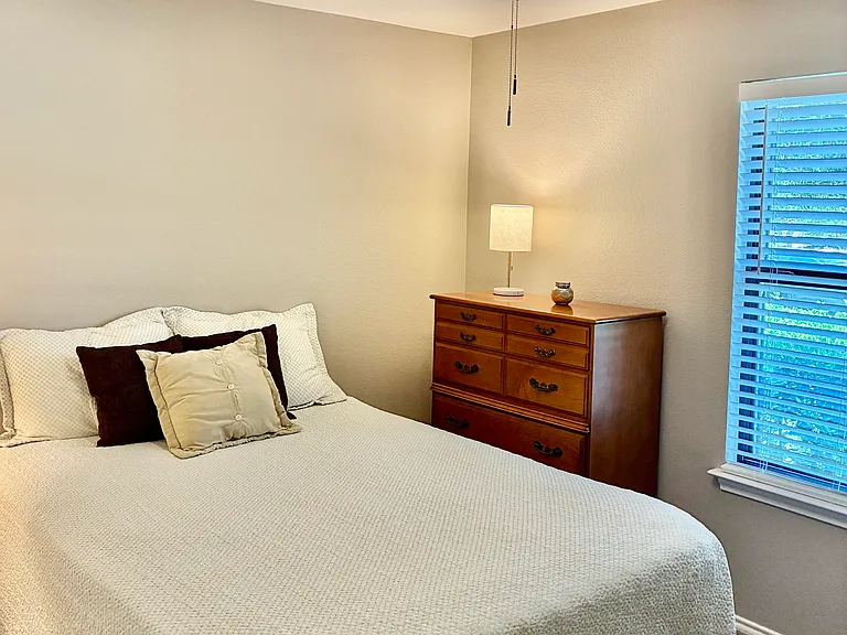 Second bedroom