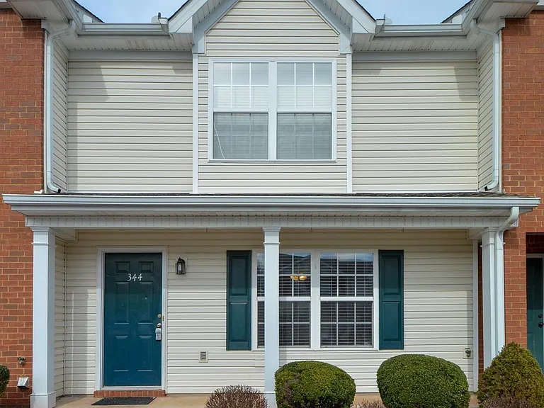 344 Arapaho Dr — Photo 1