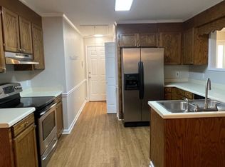 245 Waterbury Ct, Simpsonville, SC 29680