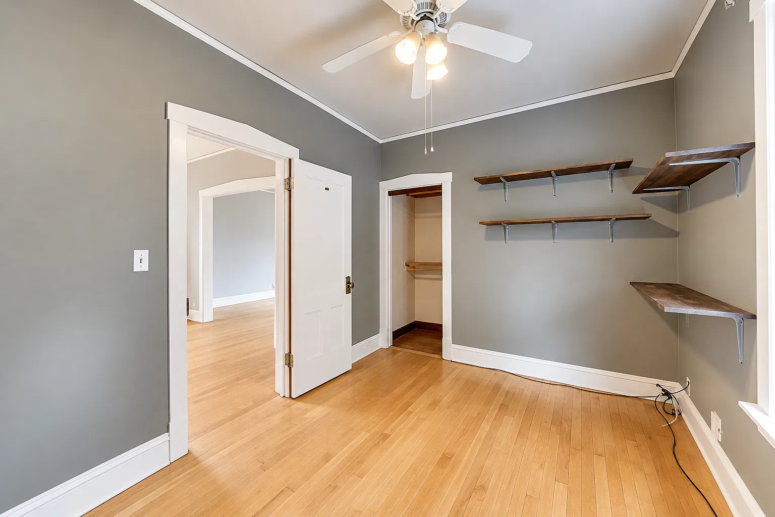 2 bed, 1092 sqft, $2,200 — Photo 4