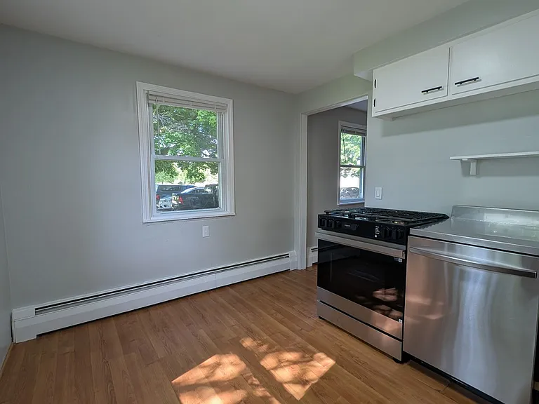 371 Indian Church Rd #2 — Photo 8
