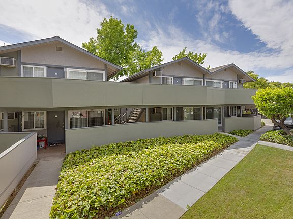 3rd image of 1038 Catalina Dr #E01