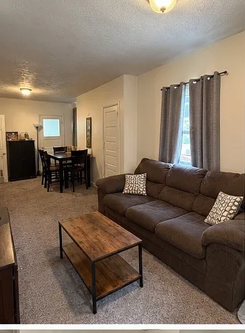 39 Wagner St #2