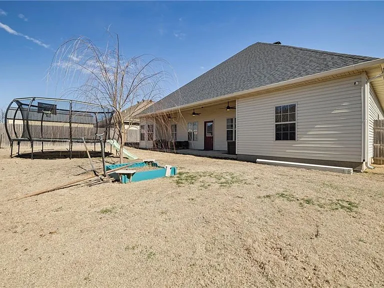 1406 N Latisha Ln — Photo 14