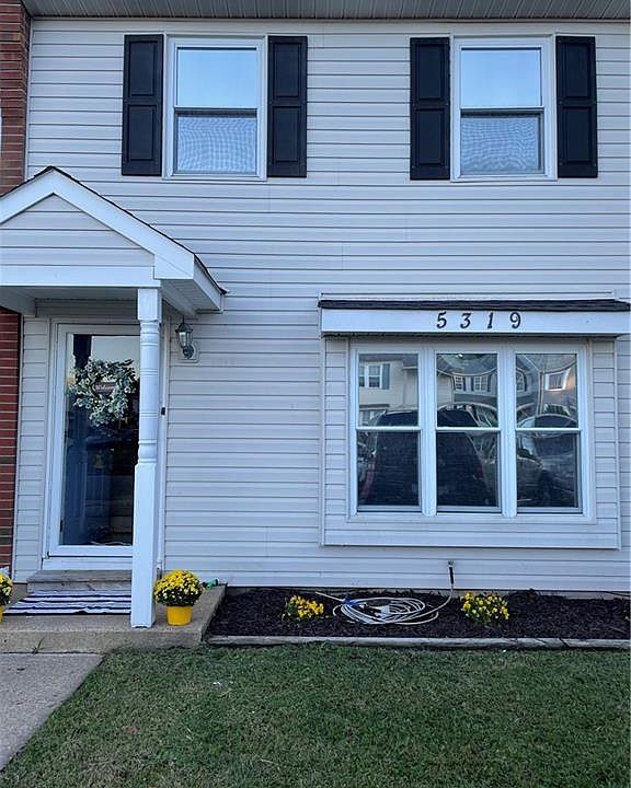 1st image of 5319 Grand Lake Cres