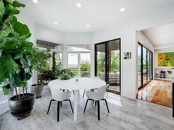 2nd image of 6002 Mountain Villa Dr