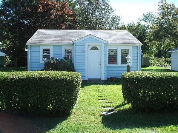 10 John St