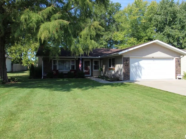 233 Maria St, East Peoria, IL 61611