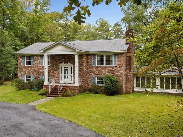 4190 Dogwood Dr, West Point, VA 23181