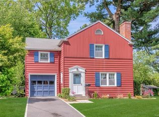8 Thelma Pl, White Plains, NY 10605