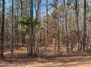 3 Stagecoach Rd, Dadeville, AL 36853