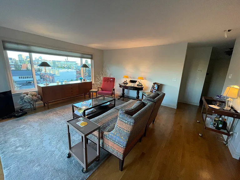 610 Aloha St #201 — Photo 5