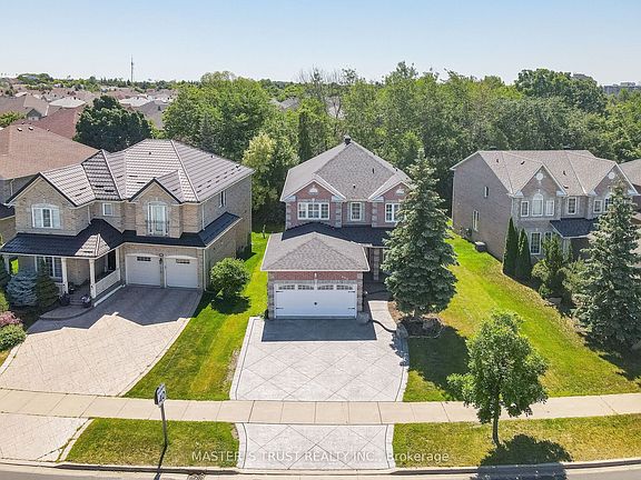 2nd image of 623 Carlton Rd