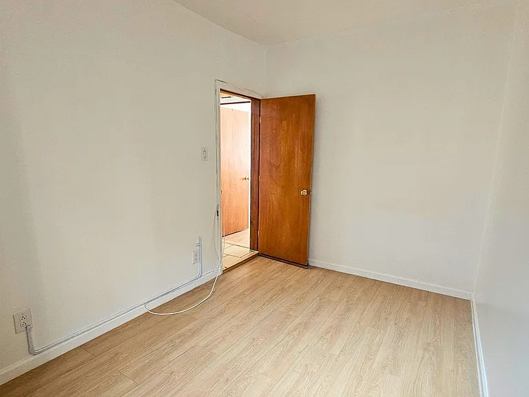 291 Linden Ave — Photo 7