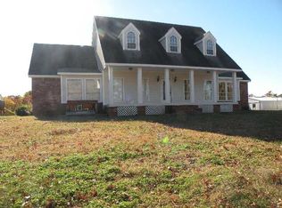 18181 E Springtown Cutoff Rd, Gentry, AR 72734