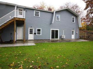 4 Ferland Dr, Derry, NH 03038