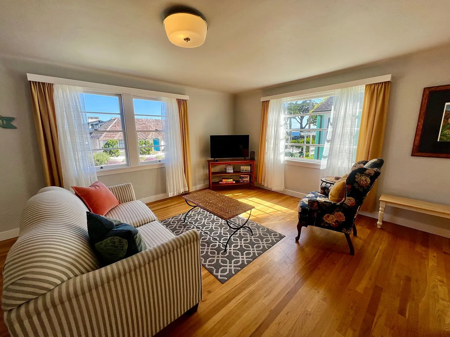 Charming Furnished Home In Pg Available Immediately!! — Photo 1