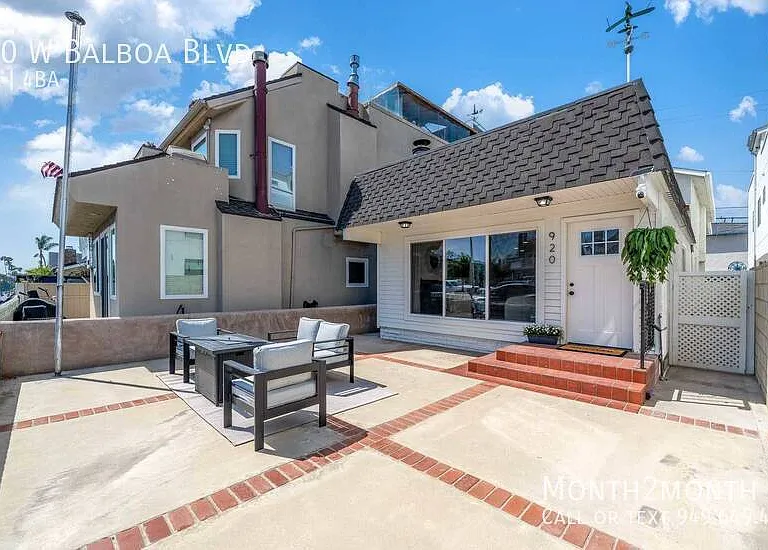 920 W Balboa Blvd — Photo 24