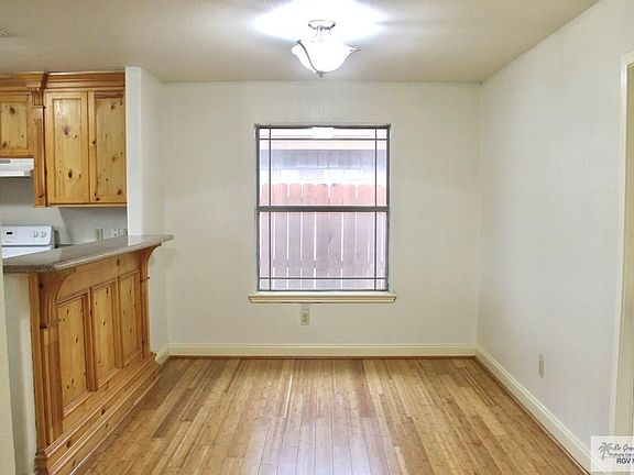 3rd image of 2456 Firenze St