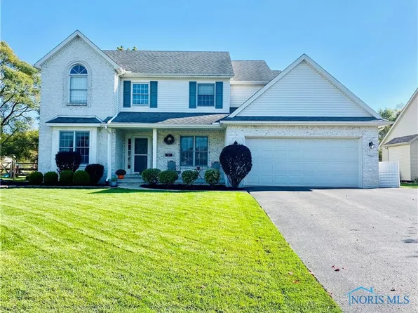187 Longmeadow Dr, Holland, OH 43528