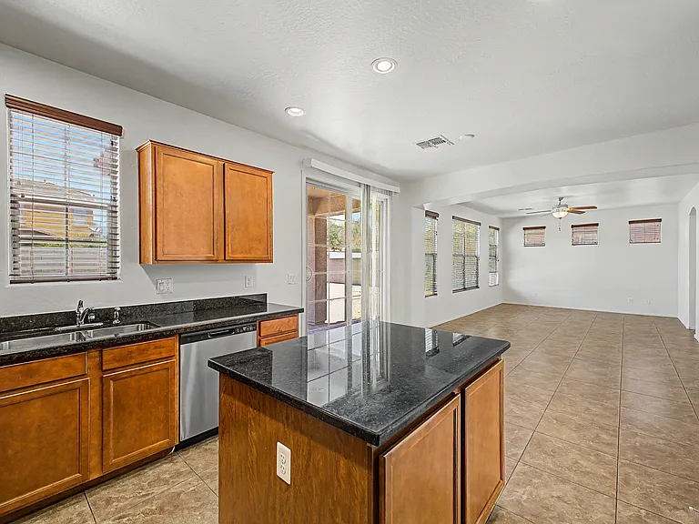 15102 W Westview Dr — Photo 13