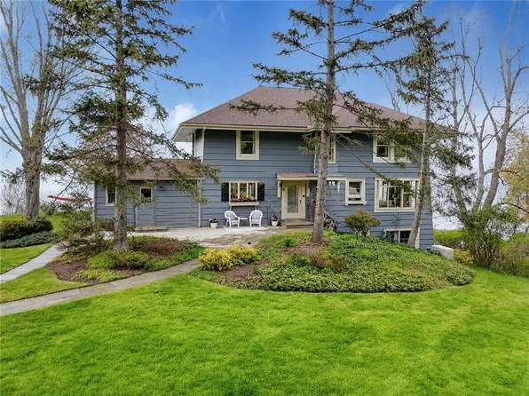 930 Lake Rd, Webster, NY 14580