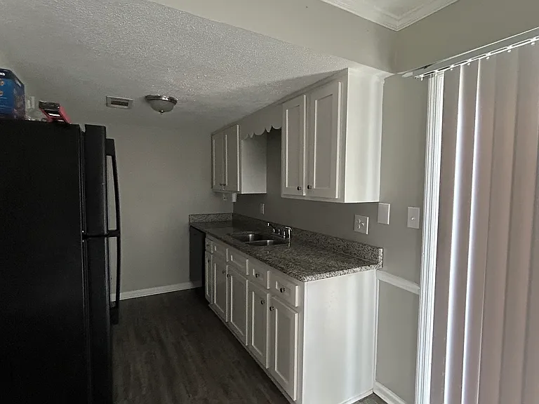 1603 Whisperwood St #D — Photo 5
