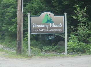 9-12 Troy Ln, Bridgton, ME 04009