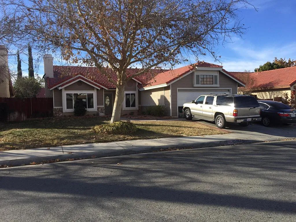 43333 Carol Dr photo 1