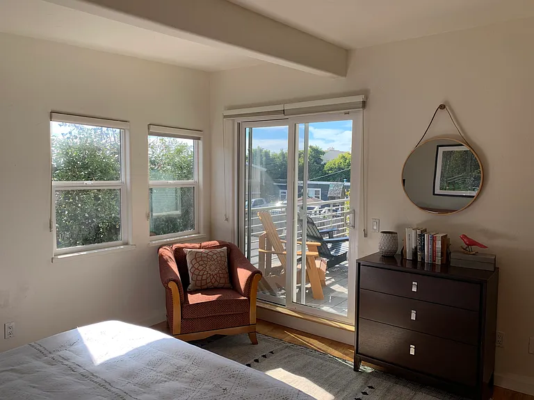 513 Seacliff Dr — Photo 12