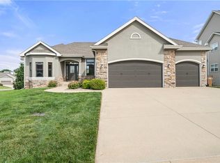 16891 Alpine Ct, Clive, IA 50325