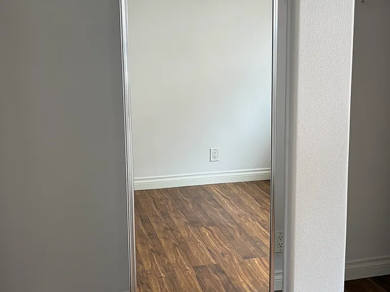 1308 N Hollywood Way — Photo 12