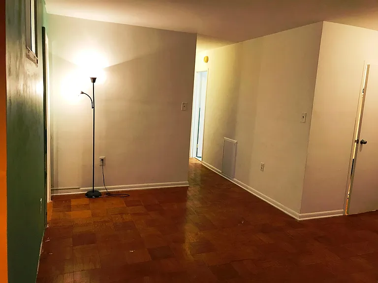 10401 Grosvenor Pl #1427 — Photo 6