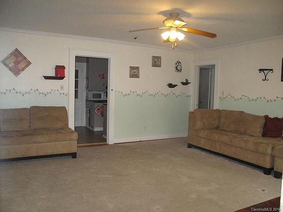 3rd image of 1218 Knox St #47