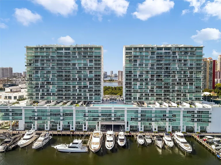 400 Sunny Isles Blvd #1418 — Photo 6