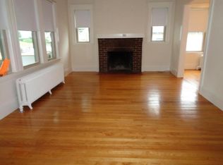 12 Sunset Rd #1, Watertown, MA 02472