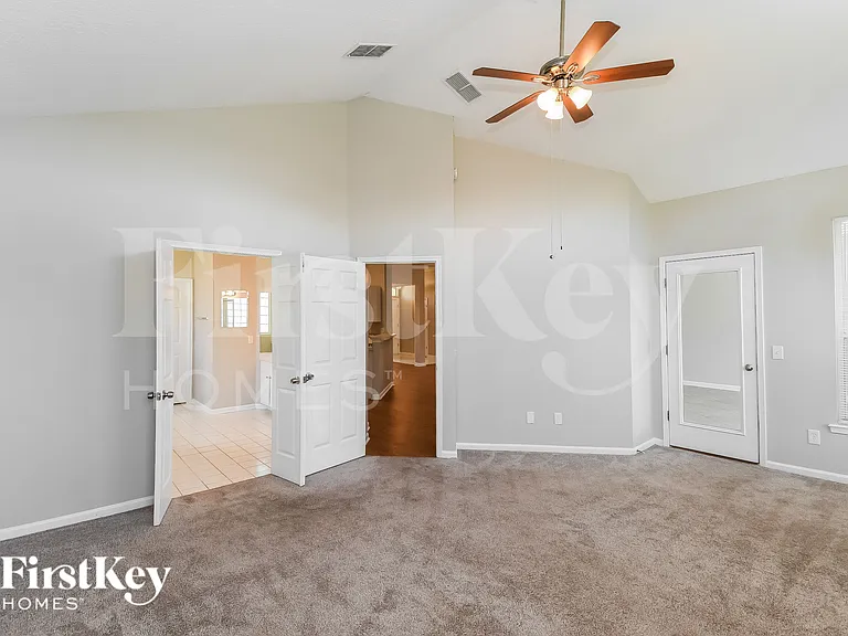 1528 Walnut Creek Dr — Photo 10