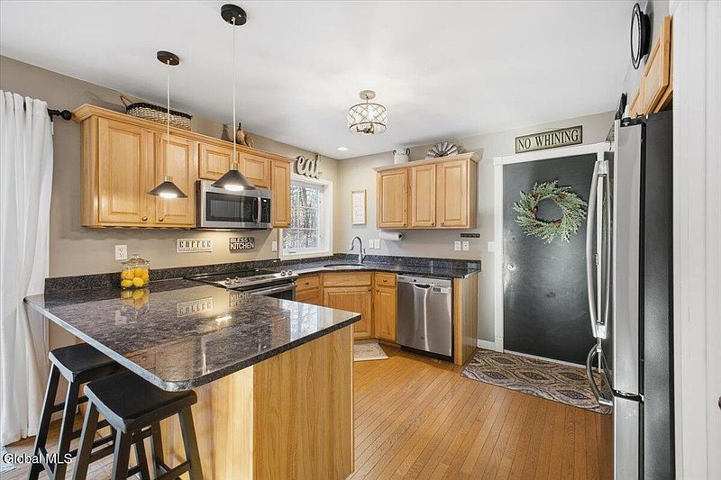 2nd image of 43 Barrington Drive