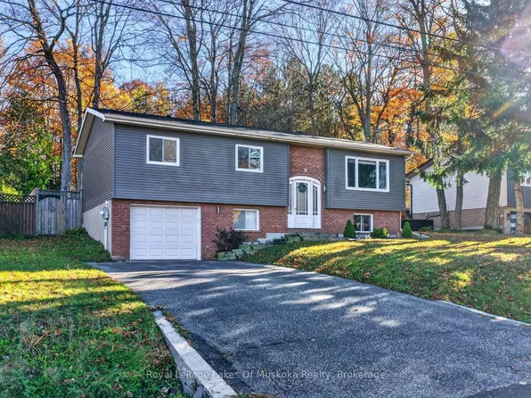 9 Shaw Cres, Huntsville, ON P1H 1V8