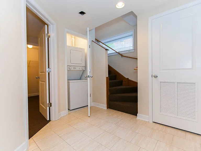 847 W Cornelia Ave #3S — Photo 7