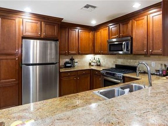 5th image of 1726 S Bentley Ave APT 101