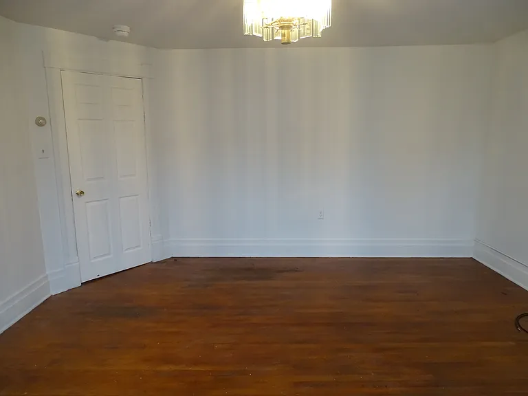 435B Winchester Ave — Photo 10