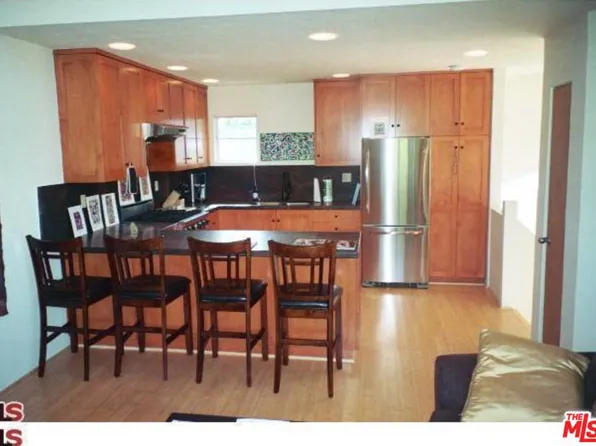 29233 Heathercliff Rd APT 2, Malibu, CA 90265