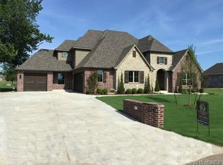 6363 N Locust Ln, Owasso, OK 74055