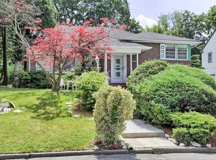 370 Berkeley Rd, Orange, NJ 07050