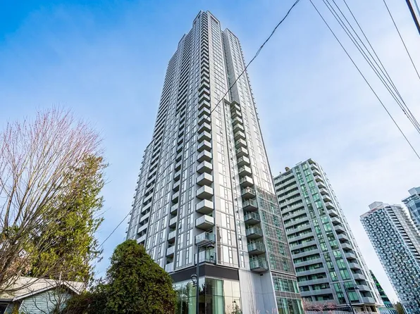 13573 98a Ave #3001, Surrey, BC V3T 1C2