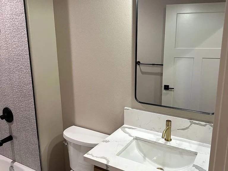 472 E Eaton Rd — Photo 8