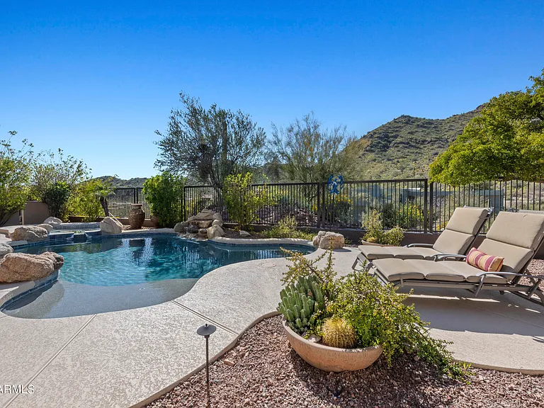 12748 N 145th Way — Photo 46